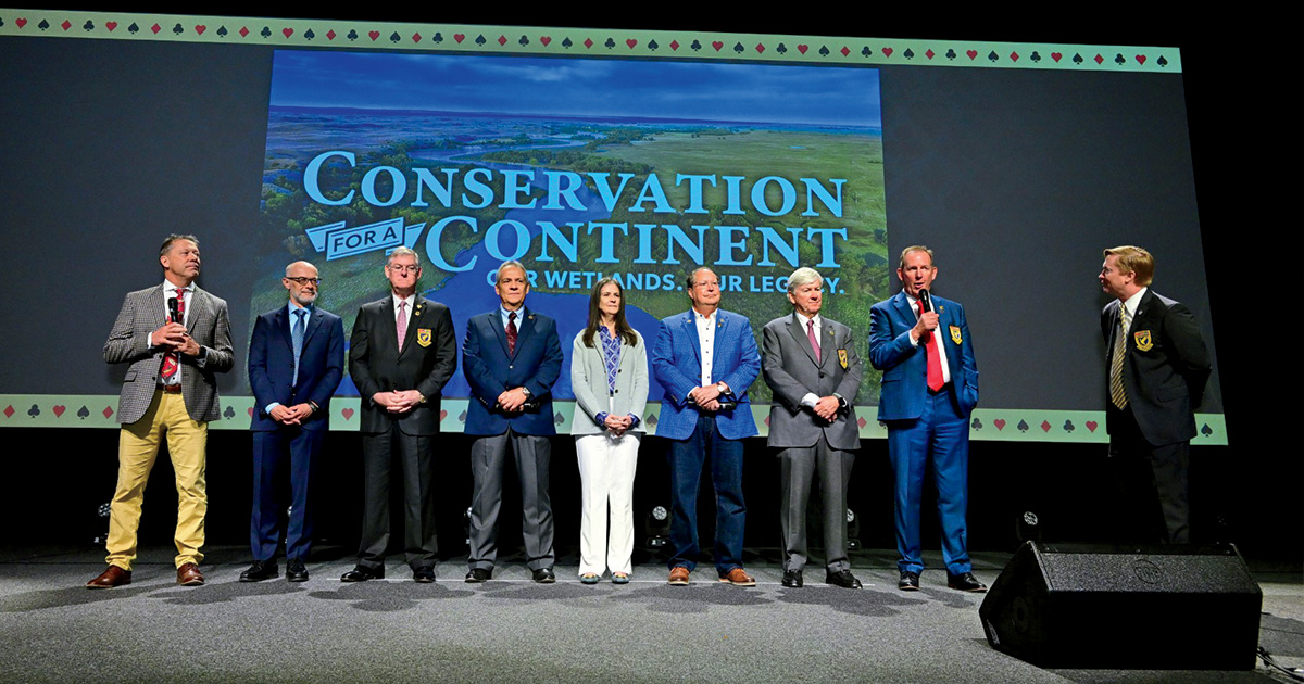 Team DU_Convention.jpg